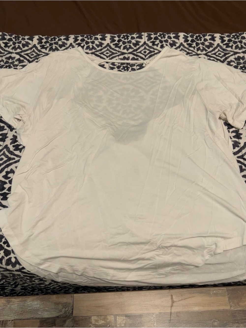 Yelete White Short-Sleeve open back Top